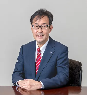 オエノンホールディングス株式会社 代表取締役社長 西永裕司